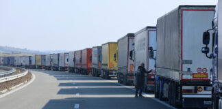 Интензивен е трафикът на изход за товарни автомобили на граничния пункт "Капитан Андреево"