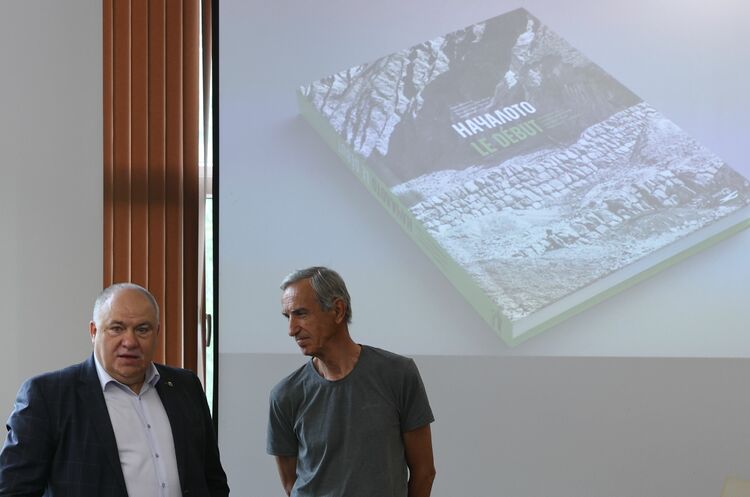 СподелиЦелта ни беше да създадем нещо което да отдаде почит