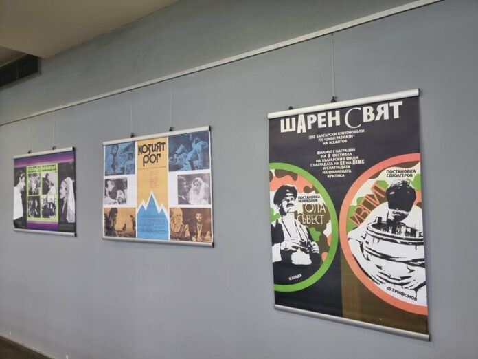 Изложба с плакати, създадени за филми по творчеството на Николай Хайтов, беше представена днес в Стара Загора