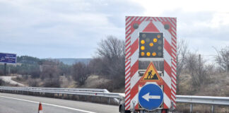 Катастрофа затруднява движението на магистрала "Струма" в посока Симитли