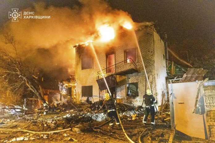 Кметът на украинския град Харков съобщи за масирано руско въздушно нападение