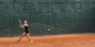 Лиа Каратанчена победи Денислава Глушкова и се класира за четвъртфиналите на сингъл на турнир по тенис в Сърбия