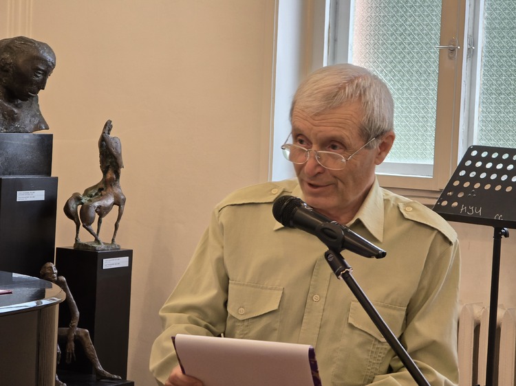 СподелиВ Плевен местното Сдружение Дружество на писателите организира литературно четене