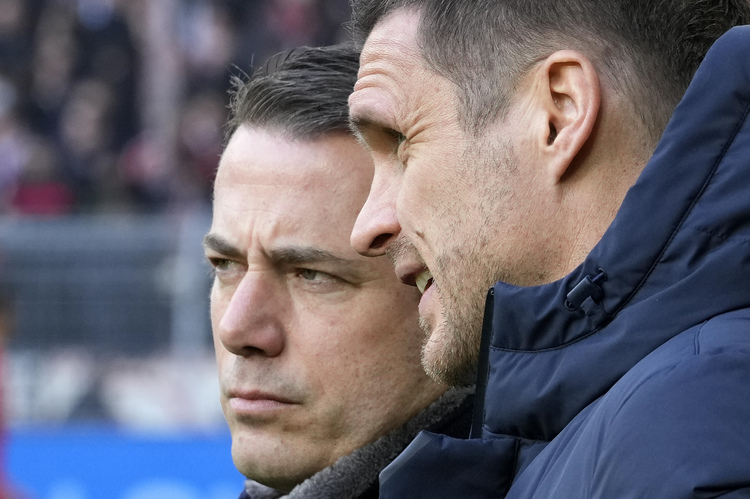 СподелиМатиас Замер който в момента заема позицията на консултант в