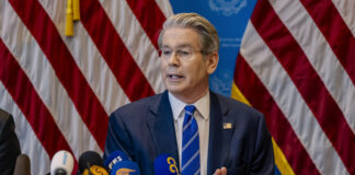 Министърът на финансите на САЩ Скот Бесент изрази неодобрение към решението на "Мудис" да понижи кредитния рейтинг на страната