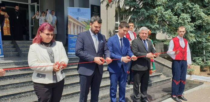 Министрите на външните работи на България и Молдова официално откриха филиал на български университет в Тараклия