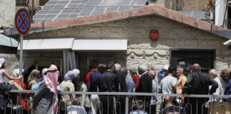 Над 8 милиона сирийци са били издирвани в Сирия от службите на режима на Асад, обяви сирийски правителствен говорител