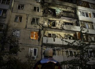 Дипломация в Берлин и боеве край Покровск: Украйна търси път към мир, докато фронтът остава активен Най-малко трима са загиналите в Украйна след нощните руски удари