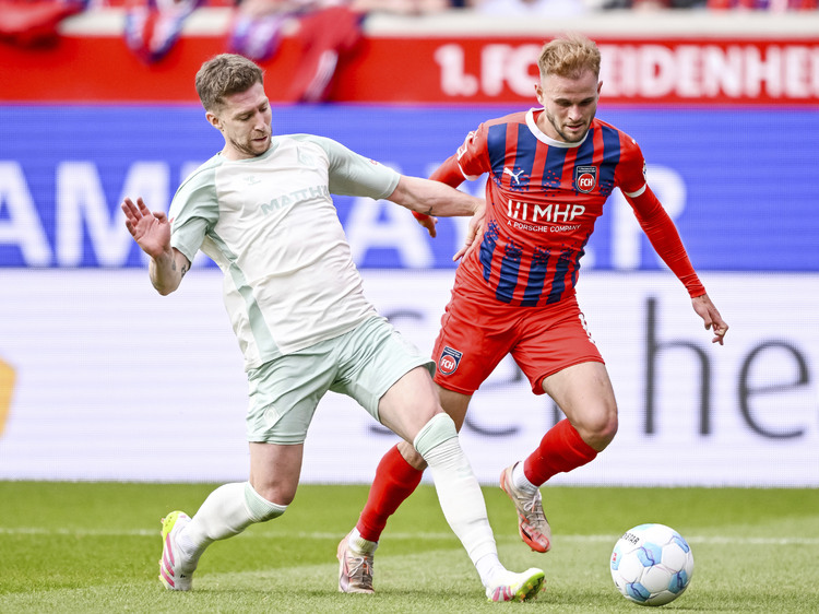 СподелиЛеонардо Шиенца реализира важен гол който помогна на Хайденхайм да