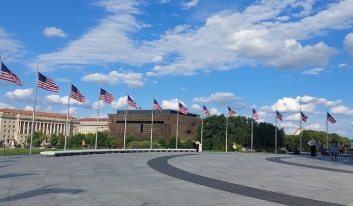 ОБНОВЕНА Администрацията на Тръмп реши да не отменя визите за гражданите на Румъния