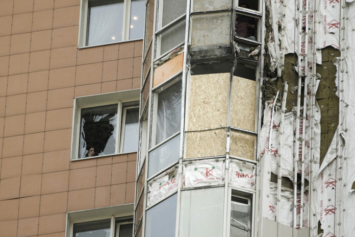 ОБНОВЕНА
                                                                                                Един убит и няколко ранени при нови руски атаки в Украйна