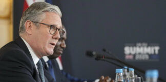 ОБНОВЕНА
                                                                                                Великобритания обяви нови споразумения и подновяване на връзките с ЕС пет години след Брекзит