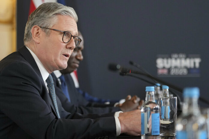 ОБНОВЕНА
                                                                                                Великобритания обяви нови споразумения и подновяване на връзките с ЕС пет години след Брекзит