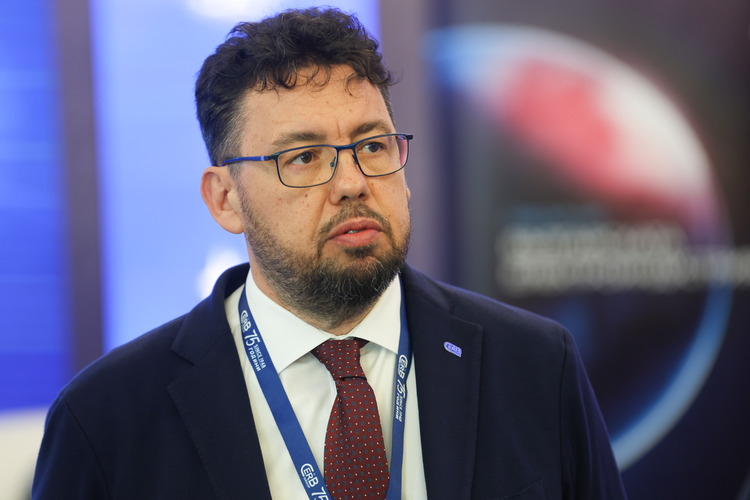 СподелиРешението на Народното събрание да отложи либерализацията на пазара на