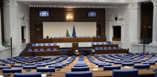 Парламентът прие на първо четене промени, с които НЗОК ще има двама подуправители и отхвърли SMS известията за извършени медицински дейности