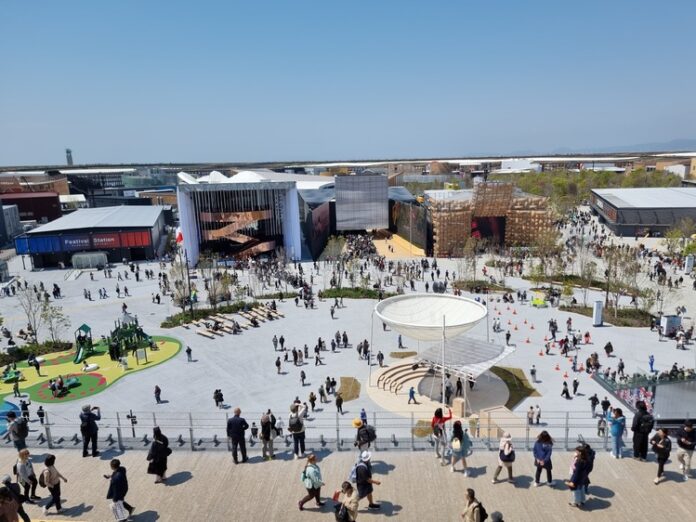 Пътуващите с японски скоростни влакове "Шинкансен" са се увеличили на фона на Световното изложение в Осака