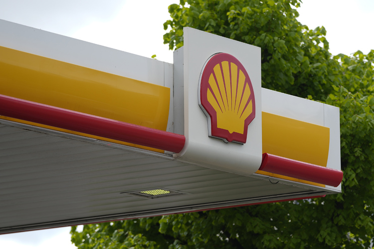 СподелиЕнергийният гигант Шел Shell обяви днес че е постигнал коригирана