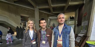 Работещите в Регионален исторически музей - Враца протестираха символично