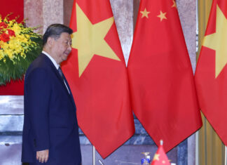 РАЗШИРЕНА
                                                                                                Китайският президент е готов за преговаря с ЕС за разширяване на връзките и разрешаване на спорните въпроси, предаде Синхуа