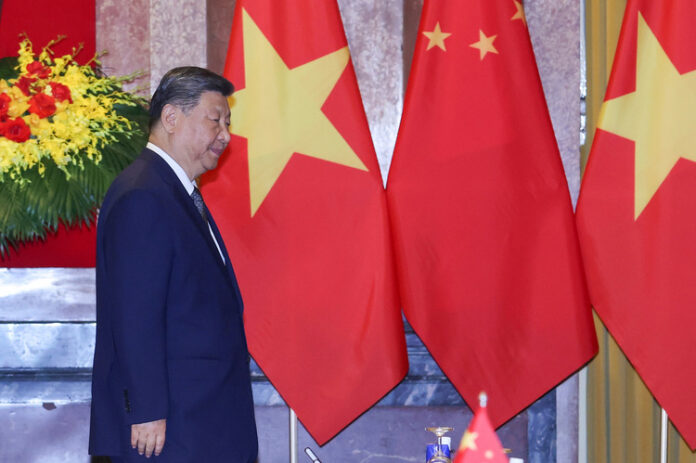 РАЗШИРЕНА
                                                                                                Китайският президент е готов за преговаря с ЕС за разширяване на връзките и разрешаване на спорните въпроси, предаде Синхуа