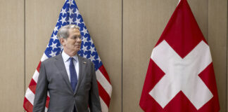 САЩ и Китай ще проведат търговски преговори в Швейцария