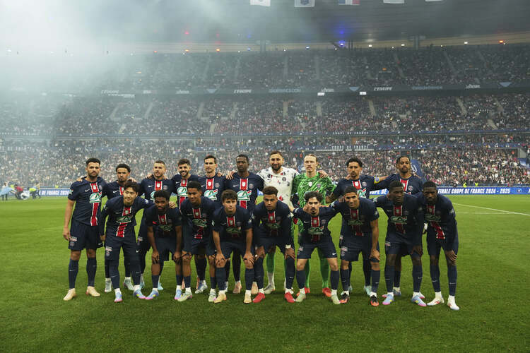 СподелиСезонът на Пари Сен Жермен е на път да се