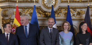 Сибиха обсъди с Калас споразумението между Киев и Вашингтон