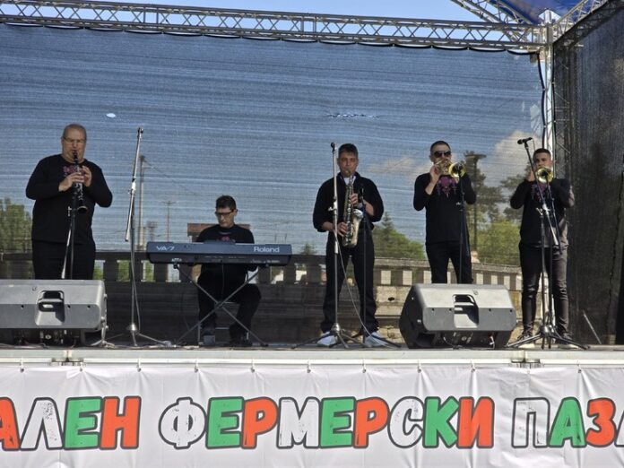 Тържествата по случай празника на Плевен продължават с концерт на читалищата и творчески работилнички за деца