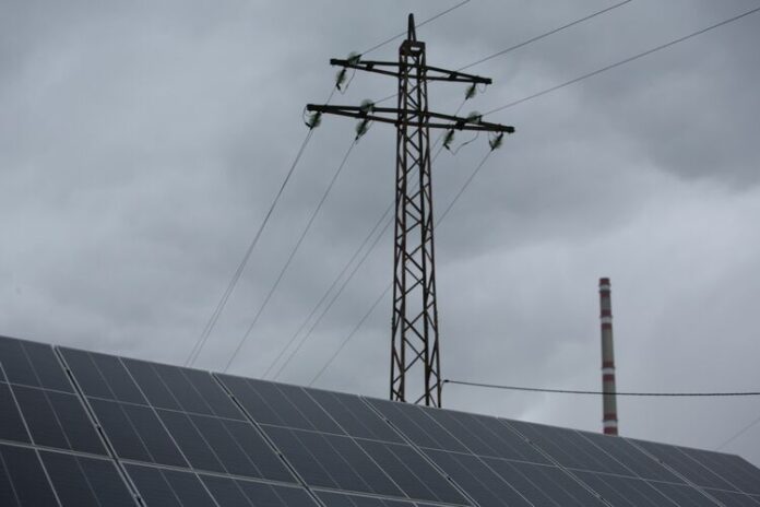 Токът на българската енергийна борса поскъпва за утре с близо 8,7 процента