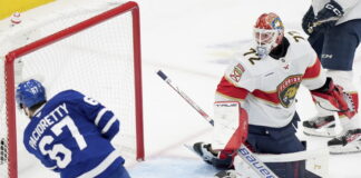 Торонто постигна втора победа срещу защитаващия титлата си Флорида във втория кръг на плейофите в Западната конференция на НХЛ