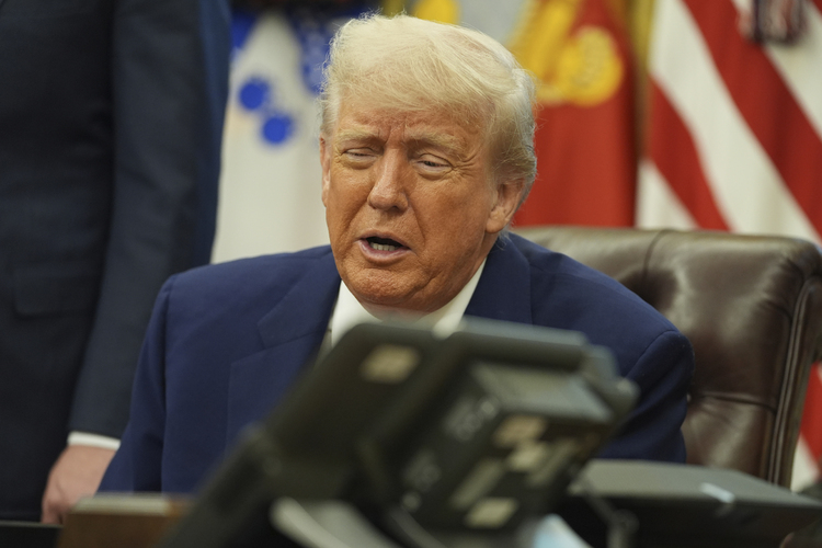 СподелиПрезидентът на САЩ Доналд Тръмп обяви днес ново търговско споразумение