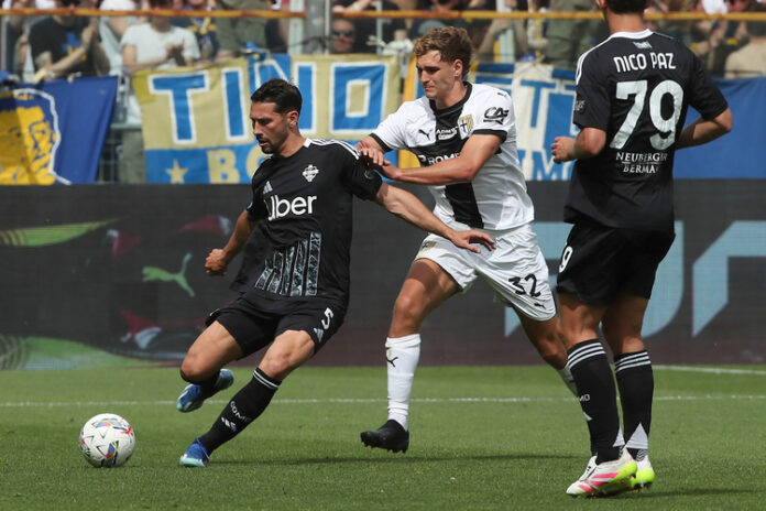 Удинезе и Комо постигнаха победи като гости в Серия А