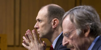 УФР може да понижи основната си лихва ако по-високите мита бъдат избегнати, заяви ръководителят на подразделението на централната банка в Чикаго