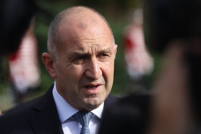 В деня на почит към светите равноапостоли Кирил и Методий президентът Румен Радев ще посети Пирдоп и Шумен