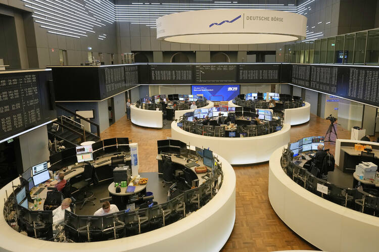 СподелиДнес водещият индекс DAX на фондовата борса във Франкфурт достигна