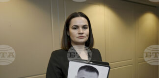 Беларуският опозиционер Сергей Тихановски беше освободен от затвора в Беларус