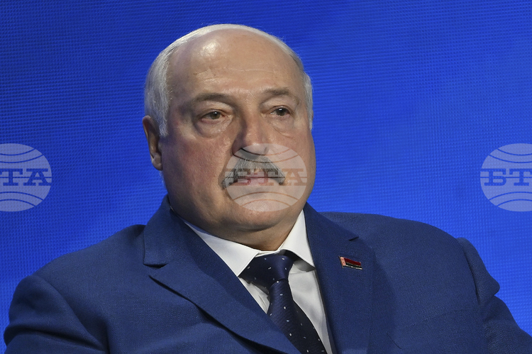 СподелиПрезидентът на Беларус Александър Лукашенко се срещна с Кийт Келог