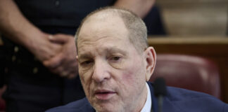 Бившият холивудски продуцент Харви Уайнстийн бе признат за виновен по обвинение в сексуално посегателство