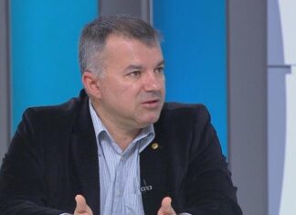 Богомил Николов