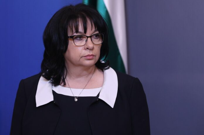 Членството в еврозоната ще доведе до икономическа и финансова стабилност за България, каза министърът на финансите Теменужка Петкова