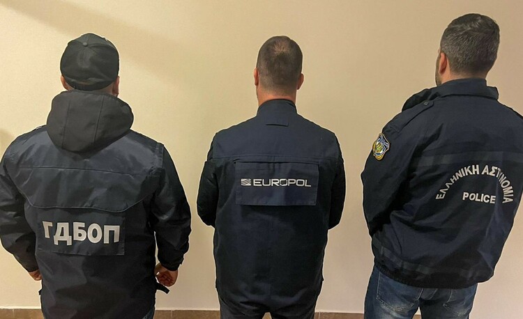 СподелиДвама граждани на Турция търсени от гръцките власти са арестувани