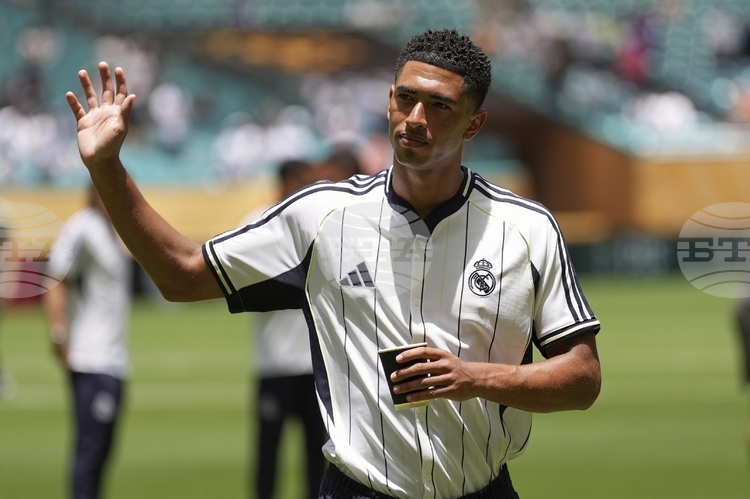 СподелиДжуд Белингам обсъди как новият му съотборник Трент Александър Арнолд се