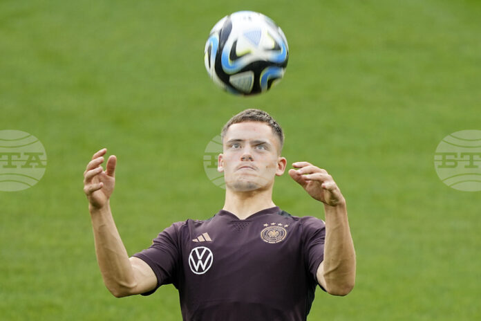 Флориан Виртц премина успешно медицински прегледи преди трансфера си в Флориан Виртц премина успешно медицински прегледи преди трансфера си в Ливърпул