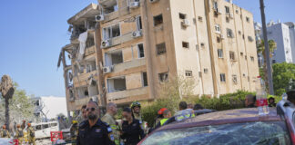 Главната болница в южната част на Израел бе ударена при иранска ракетна атака