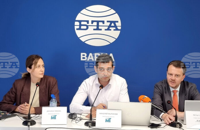 Големите търговски вериги са готови за въвеждането на еврото у нас, според експерти