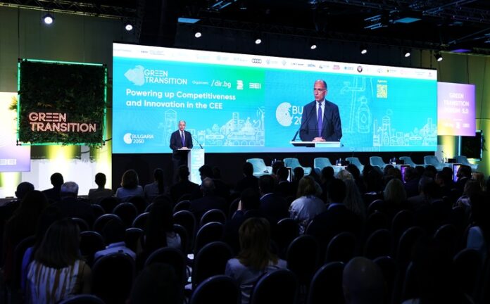 Green Transition Forum 5.0 Бъдещето на ЕС минава през изпълним Green Transition Forum 5.0
Бъдещето на ЕС минава през изпълним зелен преход, каза президентът на института "Жак Делор" Енрико Лета