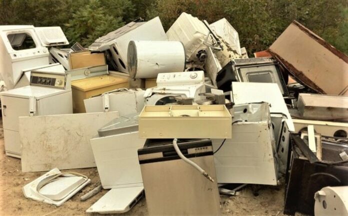 Има опит да се дискредитират дейността на организациите за оползотворяване на излязло от употреба електрическо и електронно оборудване, твърдят от БАР