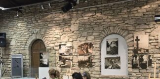 Изложба с фотографии, дарени от Националния музей “Пелеш”, бе открита в „Двореца“ в Балчик