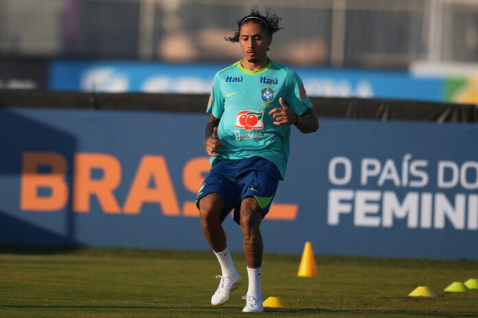 Карло Анчелоти се надява Рафиня да изостри нападението на Бразилия при завръщането си в игра