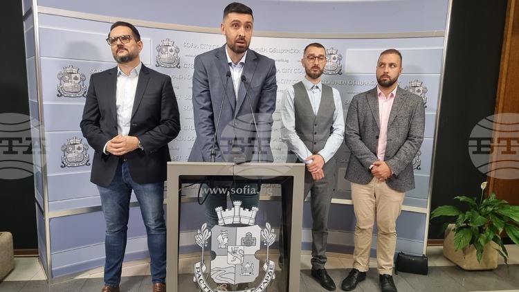 СподелиИвайло Кукурин кмет на столичния район Младост и бивш член